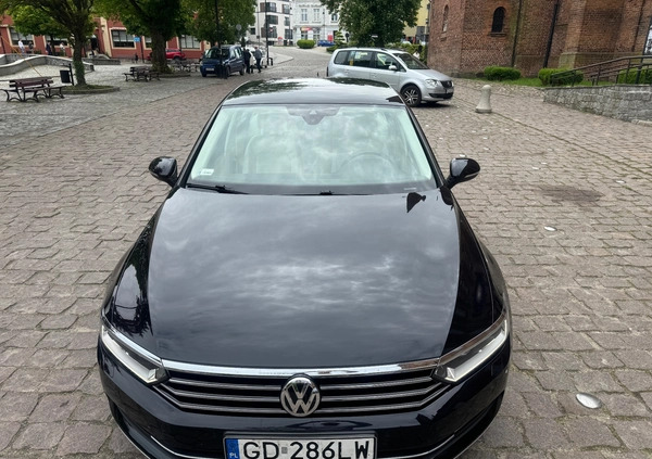 Volkswagen Passat cena 78500 przebieg: 179000, rok produkcji 2016 z Kwidzyn małe 781